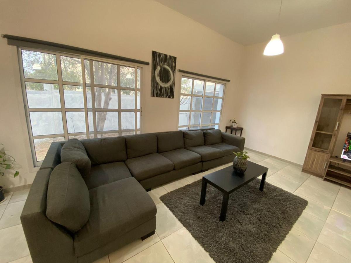 Comfortable Private Rooms In Compound Housing Dubai Exterior photo