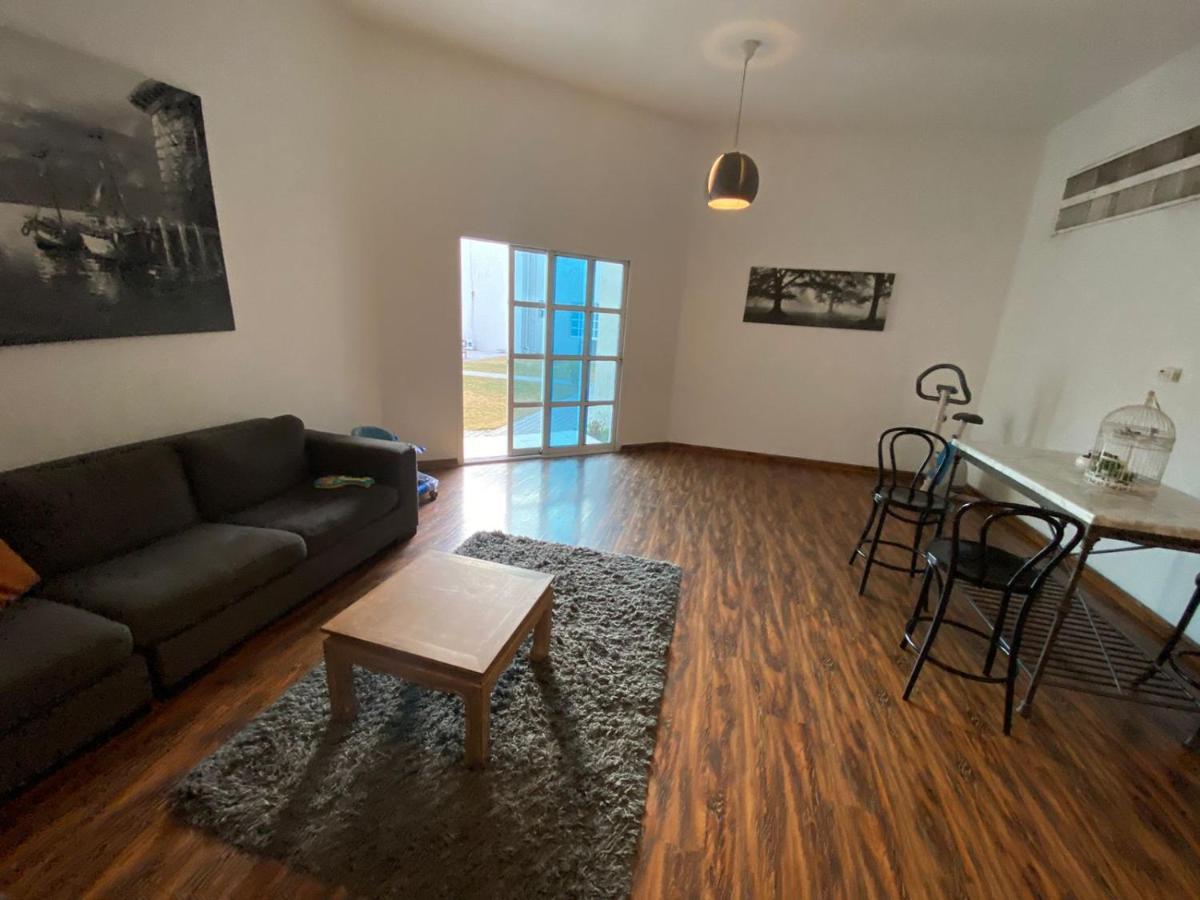 Comfortable Private Rooms In Compound Housing Dubai Exterior photo