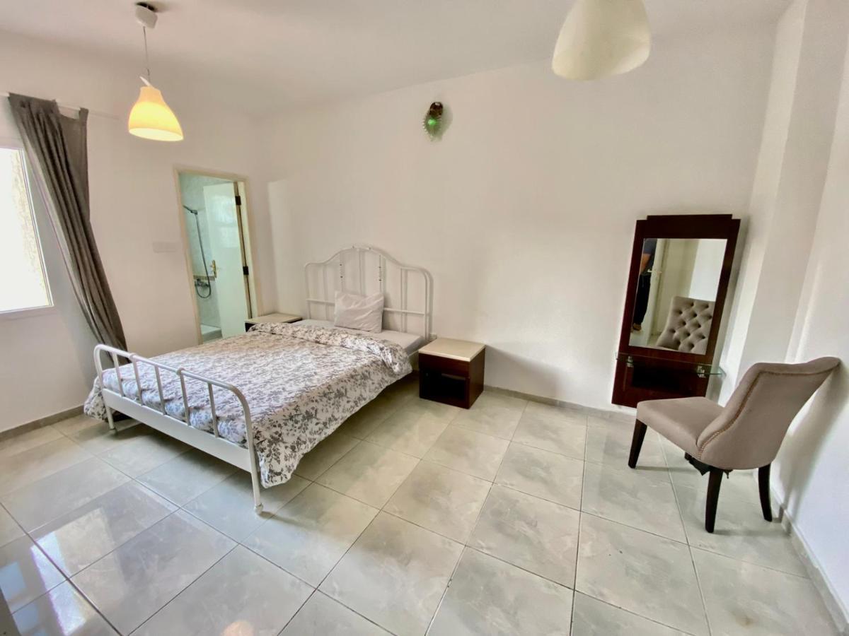 Comfortable Private Rooms In Compound Housing Dubai Exterior photo